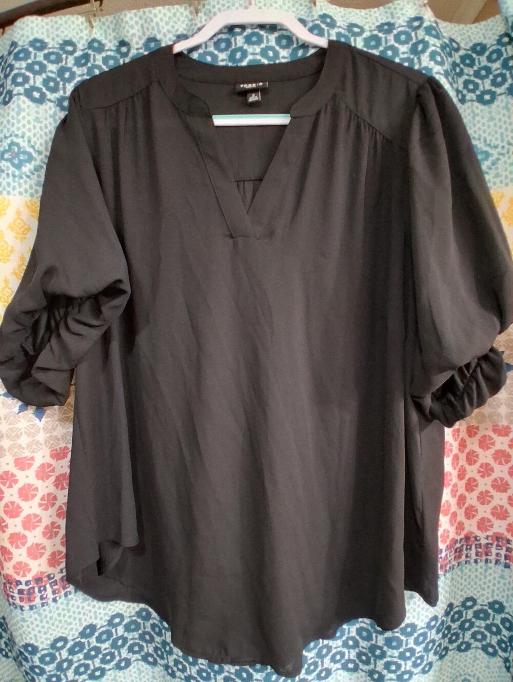 Torrid Black V-Neck Puff Sleeve Women's Top